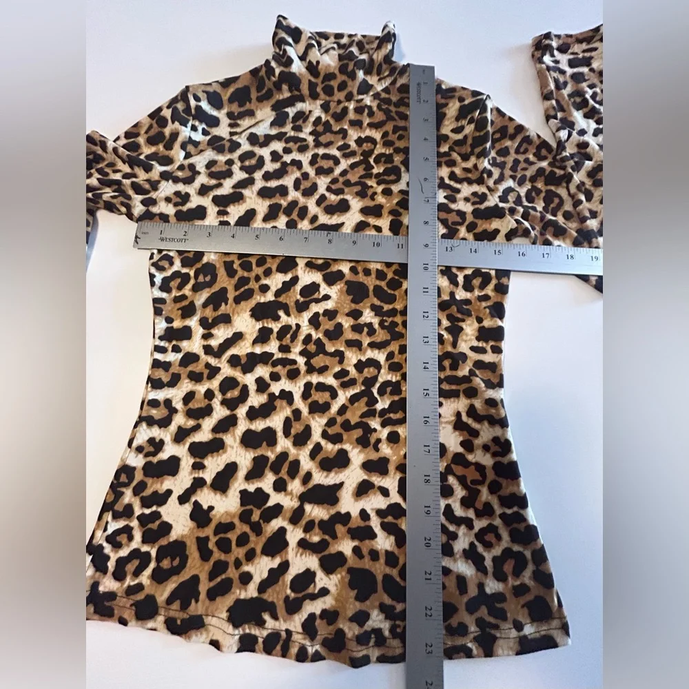 Princie Leopard Print Turtleneck Top Soft Lightweight Jersey Stretch Fabric Sz S - Picture 7 of 10
